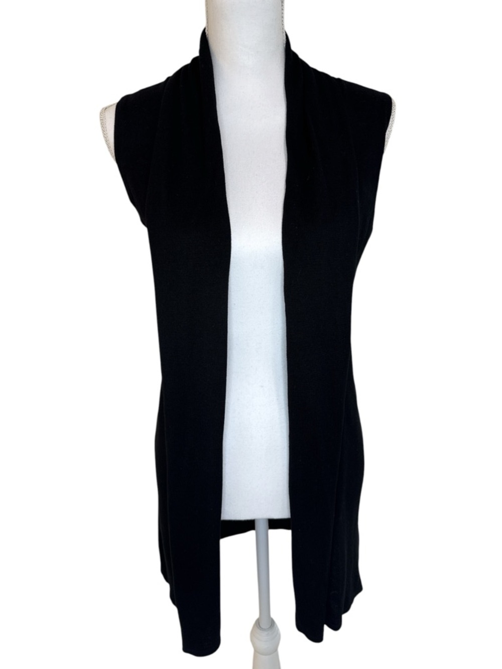 Black Sleeveless Cardigan size small